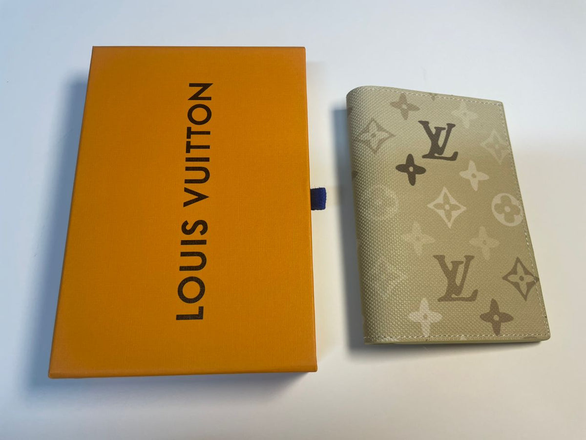Louis Vuitton Monogram Surplus Sand Beige Passport Cover With Box