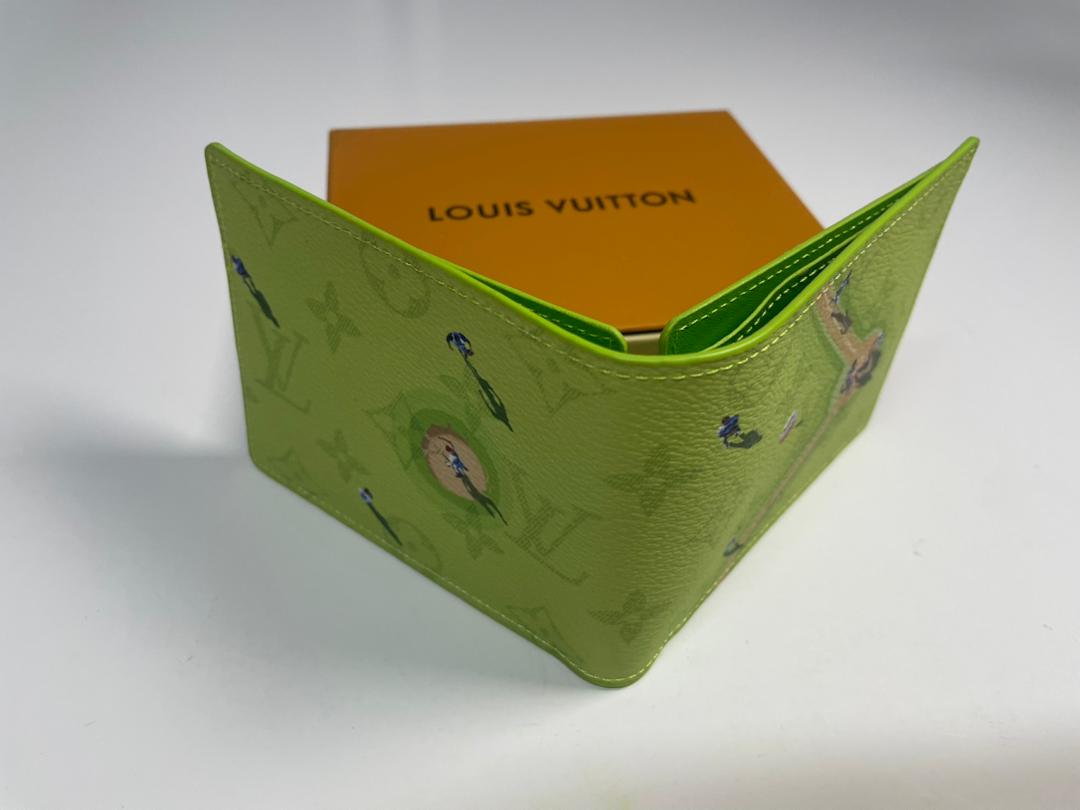 Louis Vuitton Baseball Men's Wallet 100% Authentic Leather Bifold with Box