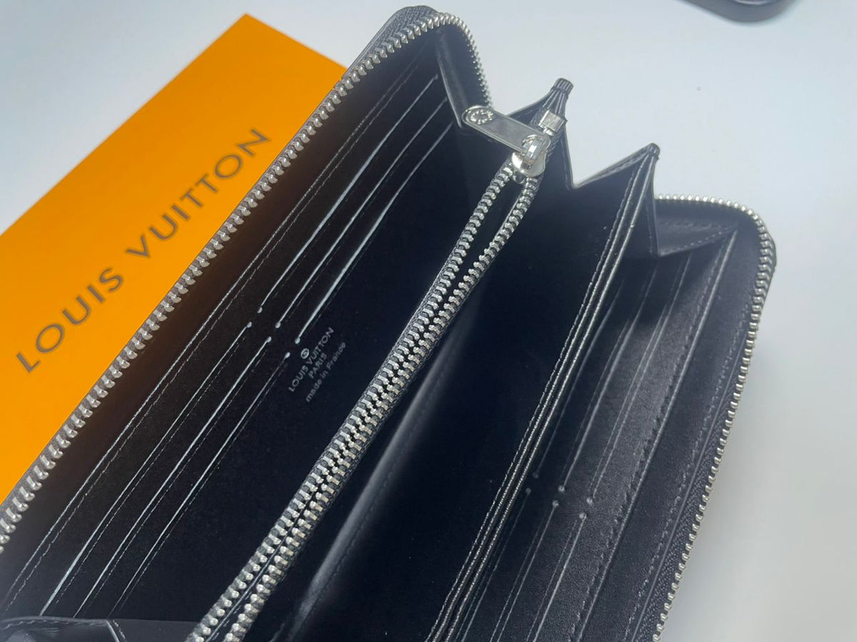 Louis Vuitton Mahina Iris Noir Wallet Black Leather Women's Wallet with Box & Dust Bag