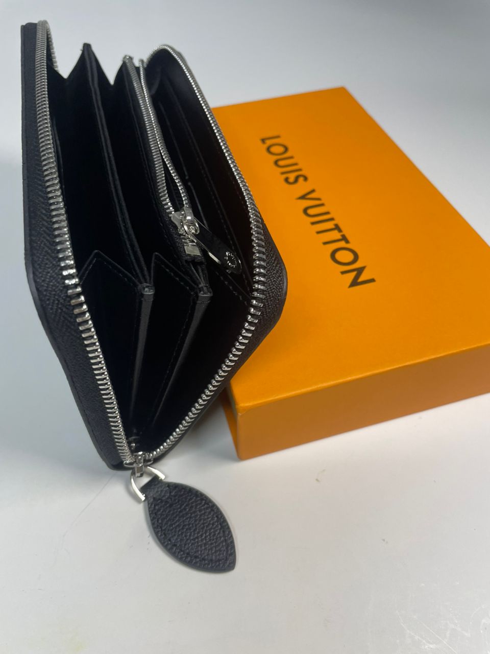 Louis Vuitton Mahina Iris Noir Wallet Black Leather Women's Wallet with Box & Dust Bag